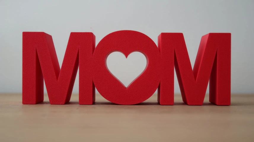 MOM woord met hart (Rood)